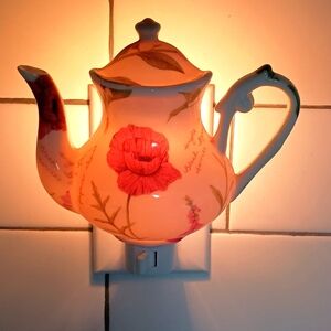 Gorgeous teapot plug in night light
